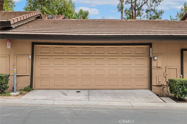 5424 Via Alberca, Riverside, CA 92507
