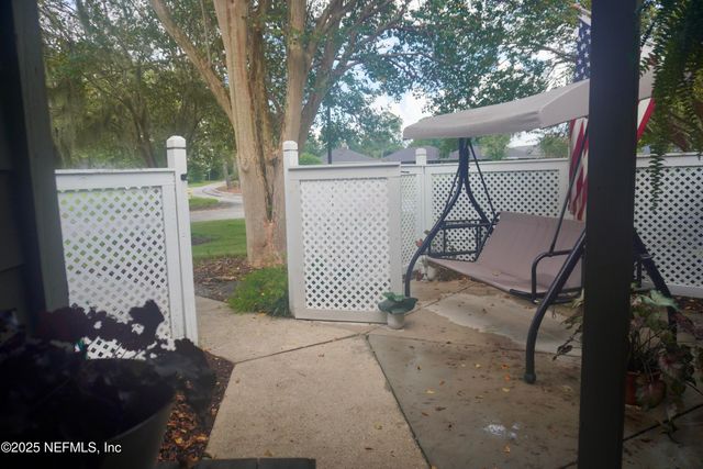 7610 BAYMEADOWS Circle W, 101, Jacksonville, FL 32256