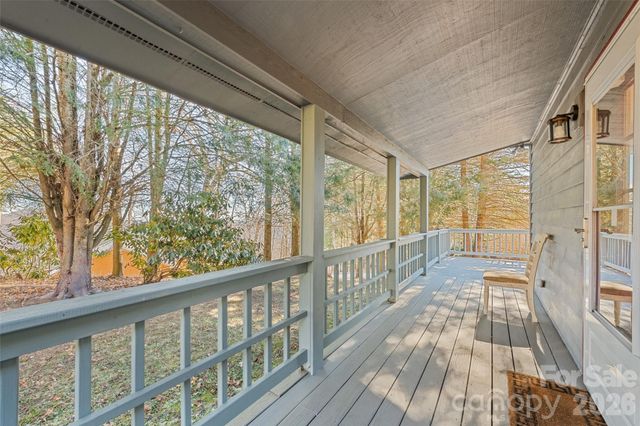 286 Pioneer Ridge Road, Canton, NC 28716