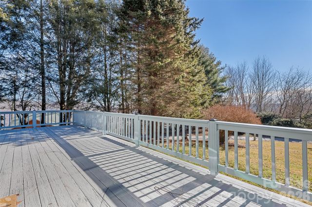 286 Pioneer Ridge Road, Canton, NC 28716