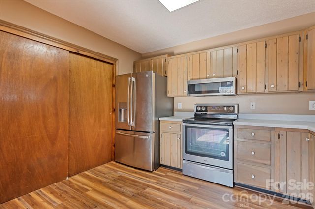 286 Pioneer Ridge Road, Canton, NC 28716