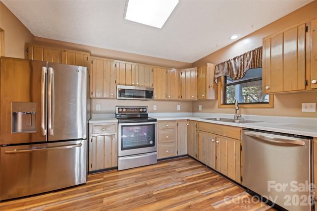 286 Pioneer Ridge Road, Canton, NC 28716