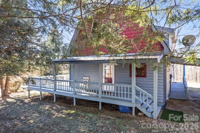 286 Pioneer Ridge Road, Canton, NC 28716