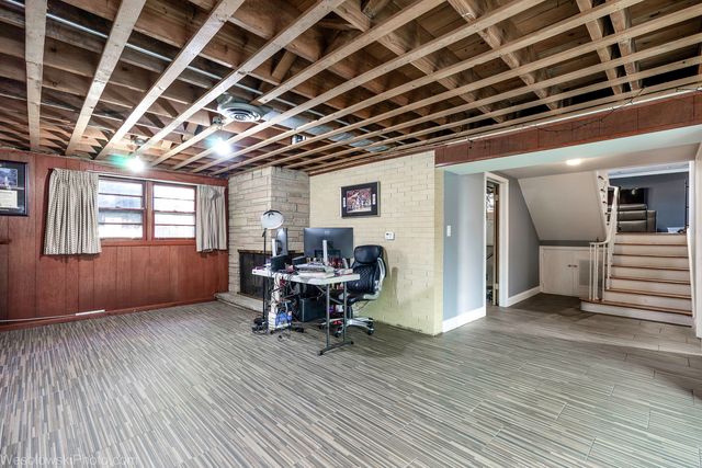 6400 N KNOX Avenue, Lincolnwood, IL 60712