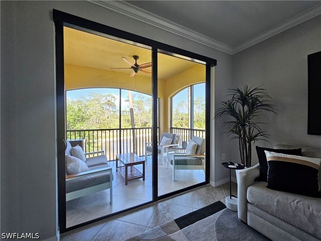 9596 Trevi CT 5428, Naples, FL 34113