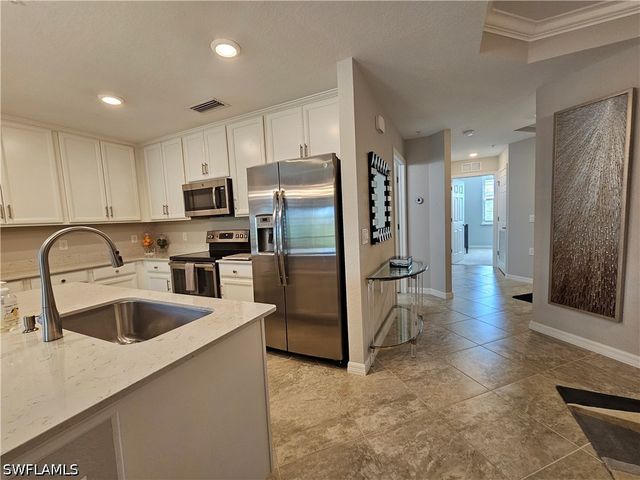 9596 Trevi CT 5428, Naples, FL 34113