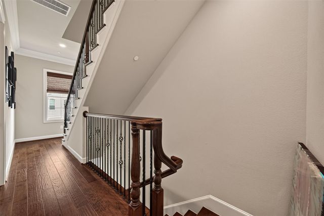 855 Dunleigh Meadows Lane, Houston, TX 77055