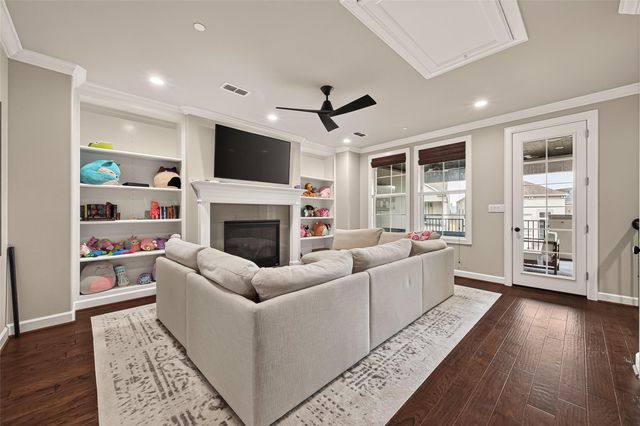 855 Dunleigh Meadows Lane, Houston, TX 77055