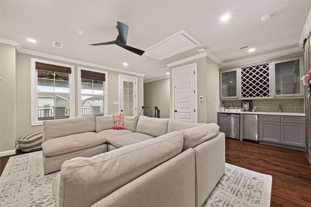 855 Dunleigh Meadows Lane, Houston, TX 77055