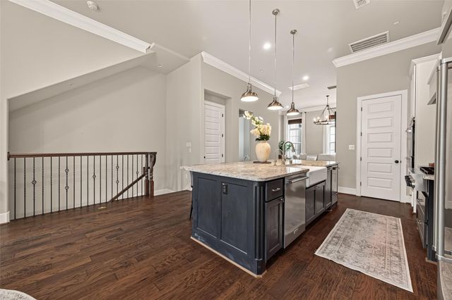 855 Dunleigh Meadows Lane, Houston, TX 77055