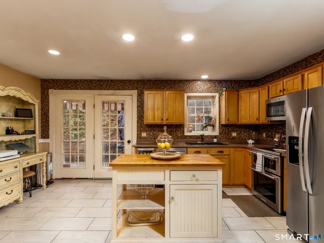 54 Claremont Avenue, Wallingford, CT 06492