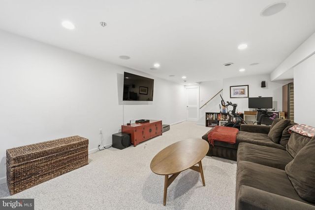 9503 ROCKPORT RD, Vienna, VA 22180