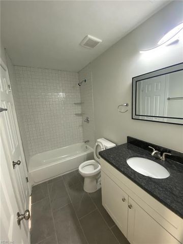 834 Nottaway DR, Chesapeake, VA 23320