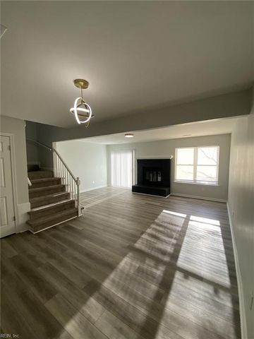 834 Nottaway DR, Chesapeake, VA 23320