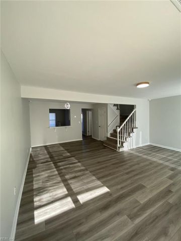 834 Nottaway DR, Chesapeake, VA 23320