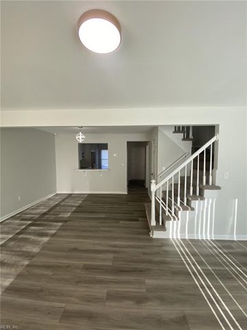 834 Nottaway DR, Chesapeake, VA 23320