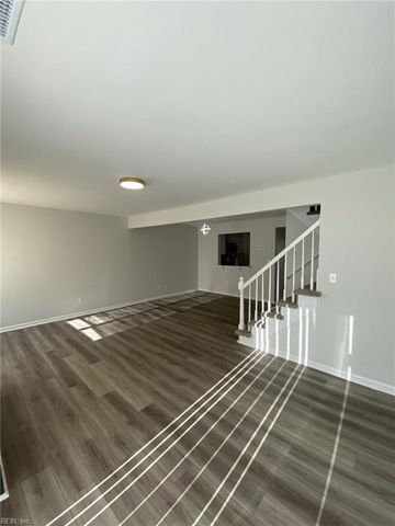 834 Nottaway DR, Chesapeake, VA 23320