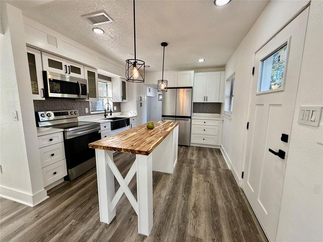 6124 DOGWOOD DRIVE, Orlando, FL 32807