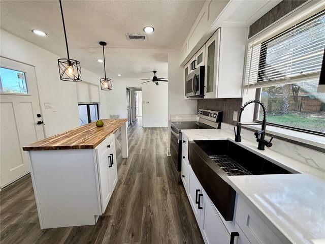 6124 DOGWOOD DRIVE, Orlando, FL 32807