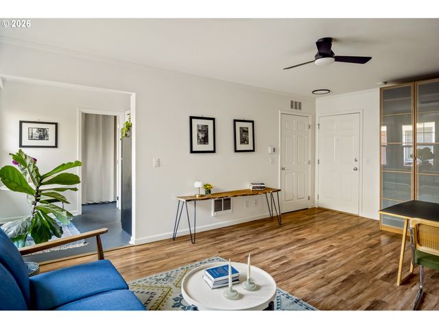 701 Ne 28TH Ave 36, Portland, OR 97232