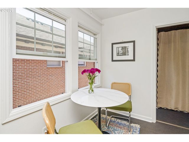 701 Ne 28TH Ave 36, Portland, OR 97232