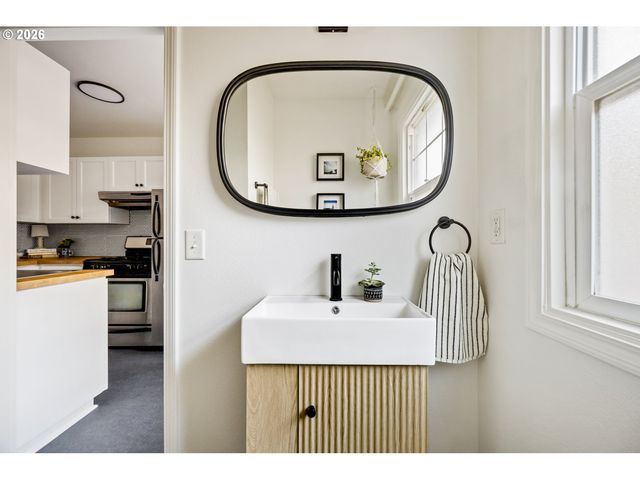 701 Ne 28TH Ave 36, Portland, OR 97232