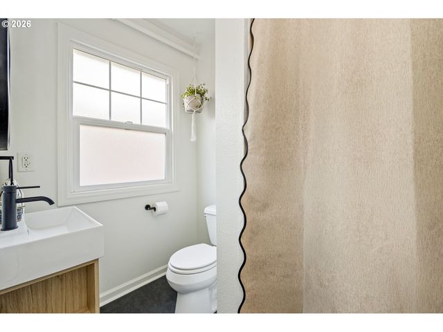701 Ne 28TH Ave 36, Portland, OR 97232