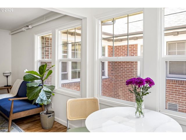 701 Ne 28TH Ave 36, Portland, OR 97232