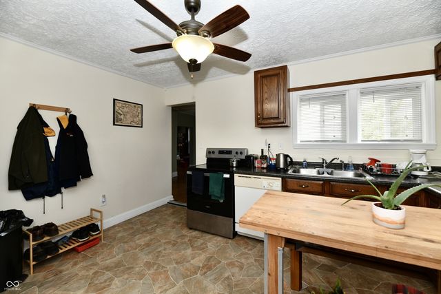 606 W 2nd Street, Sheridan, IN 46069