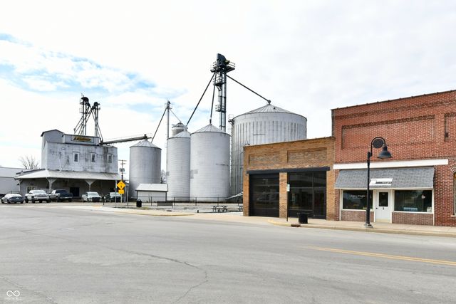 606 W 2nd Street, Sheridan, IN 46069