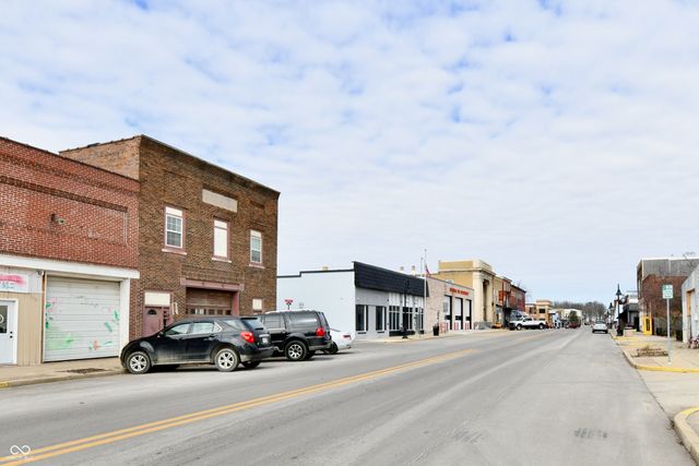 606 W 2nd Street, Sheridan, IN 46069