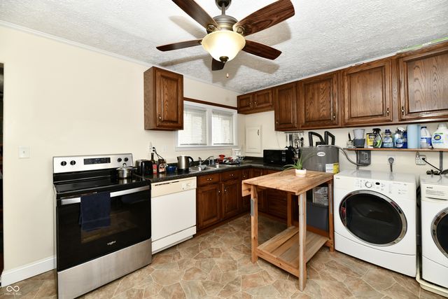 606 W 2nd Street, Sheridan, IN 46069