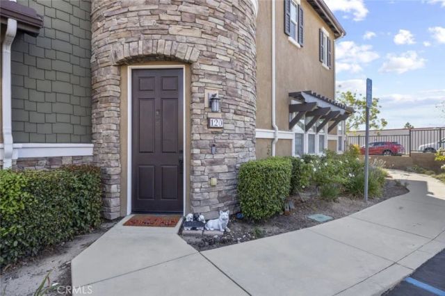 16485 W Nicklaus Drive 120, Sylmar, CA 91342