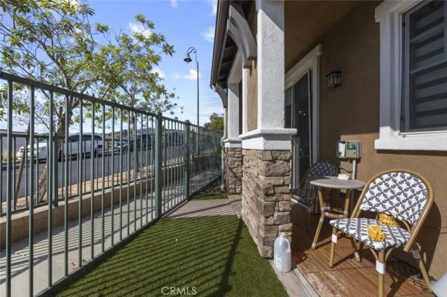 16485 W Nicklaus Drive 120, Sylmar, CA 91342