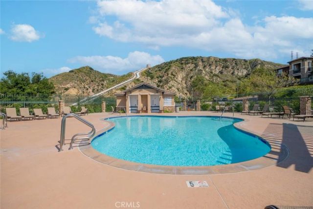 16485 W Nicklaus Drive 120, Sylmar, CA 91342