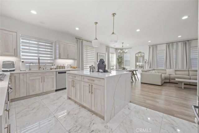 16485 W Nicklaus Drive 120, Sylmar, CA 91342