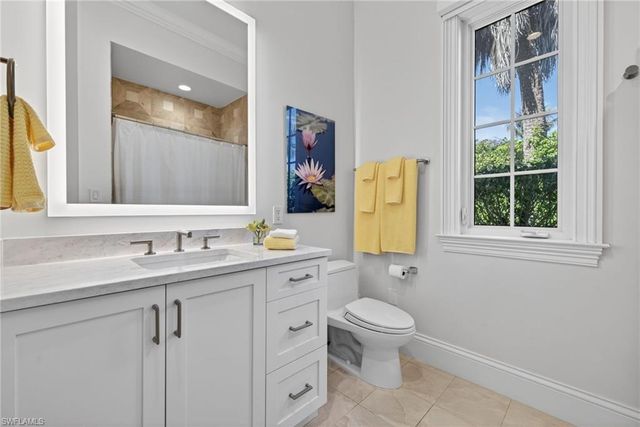 1675 Murex LN, Naples, FL 34102