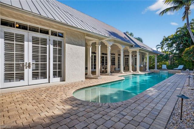 1675 Murex LN, Naples, FL 34102