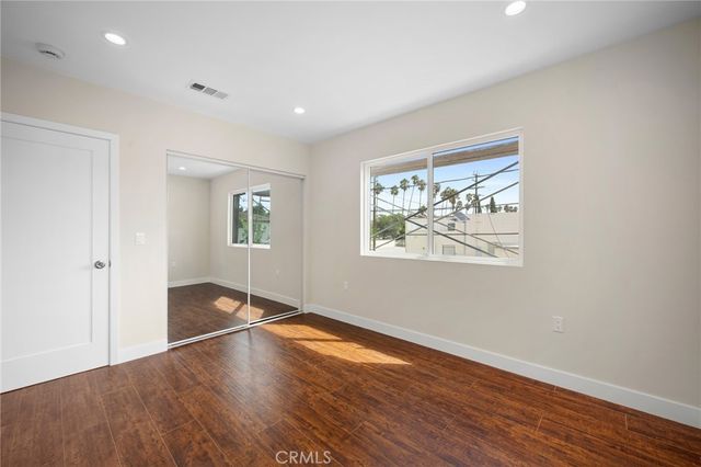 415 Riverdale Drive D, Glendale, CA 91204