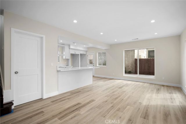 415 Riverdale Drive D, Glendale, CA 91204