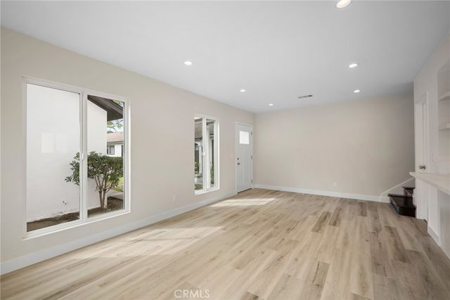 415 Riverdale Drive D, Glendale, CA 91204