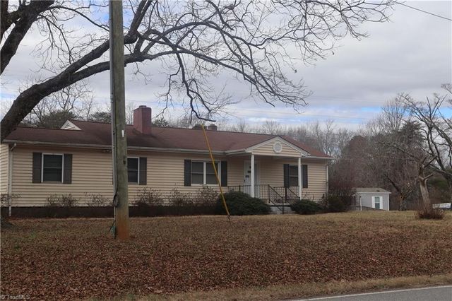 5425 Yanceyville Road, Browns Summit, NC 27214
