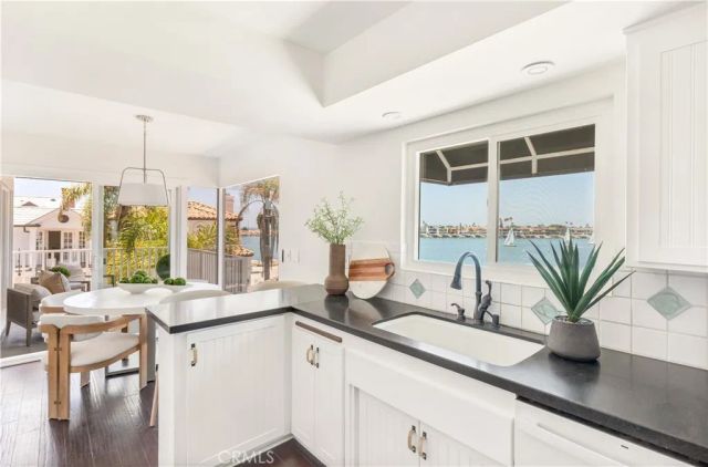 2712 Shell Street, Corona Del Mar, CA 92625
