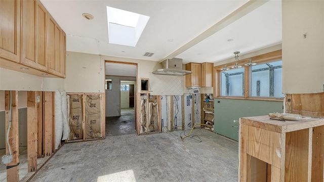 208 HOURGLASS WAY V11, Sarasota, FL 34242