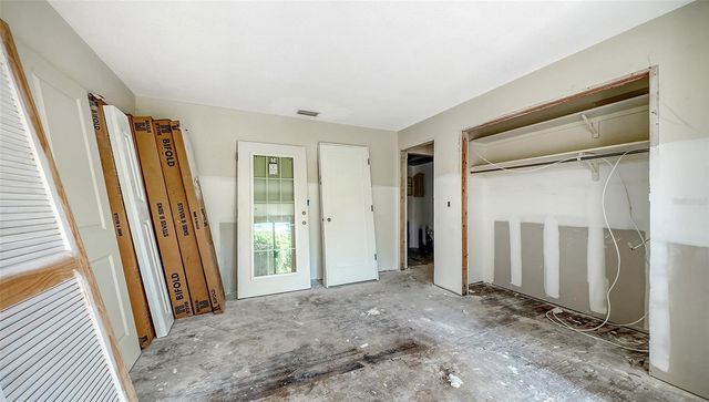 208 HOURGLASS WAY V11, Sarasota, FL 34242