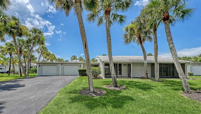 208 HOURGLASS WAY V11, Sarasota, FL 34242