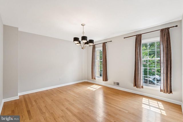 214 JAMES THURBER CT, Falls Church, VA 22046
