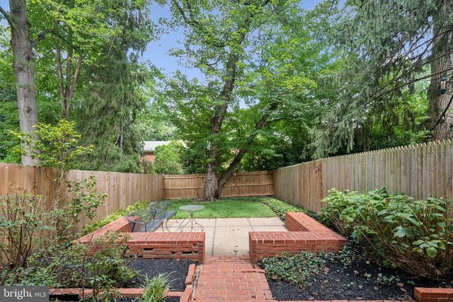 214 JAMES THURBER CT, Falls Church, VA 22046