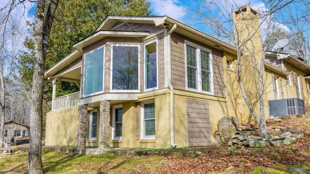 408 County Road 637, Mentone, AL 35984