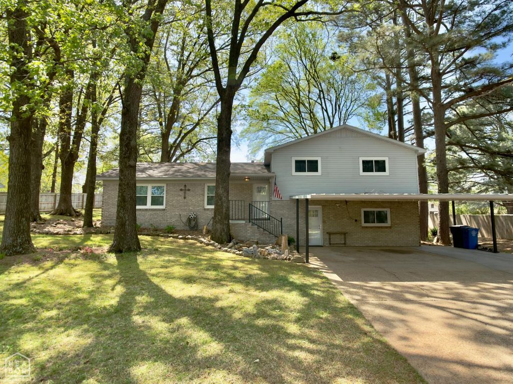 1115 Medallion Drive, Jonesboro, AR 72404